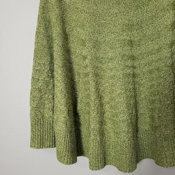 St. John Sport Wool Blend Mockneck Poncho Sweater Cable Knit Green Small - Picture 9 of 12